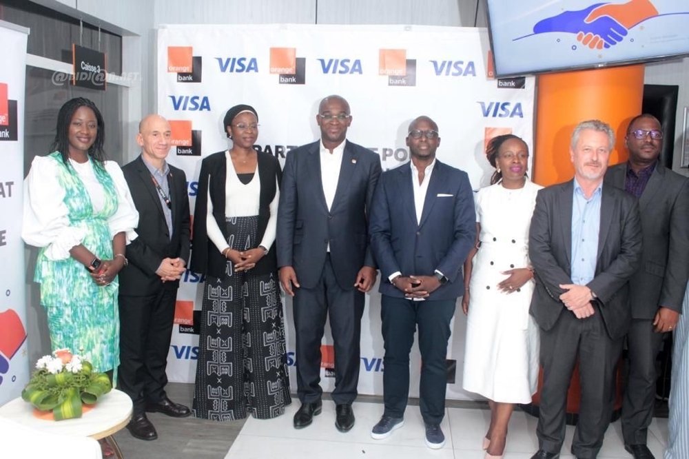 Dématérialisation des moyens de paiement en Côte d’Ivoire : Visa et Orange Bank signent un accord