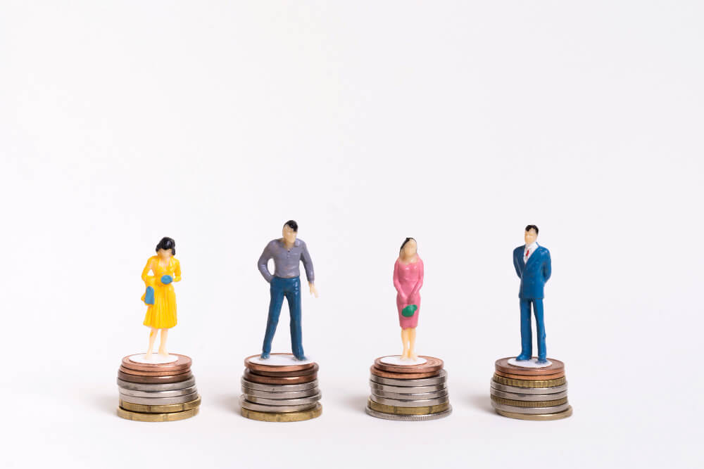 Salaire et évolution de carrière après une formation pour devenir archiviste en France