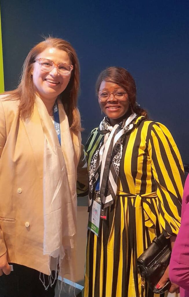 Estelle OBE avec Basma maklhouf au Maroc au cours de l'école d'été